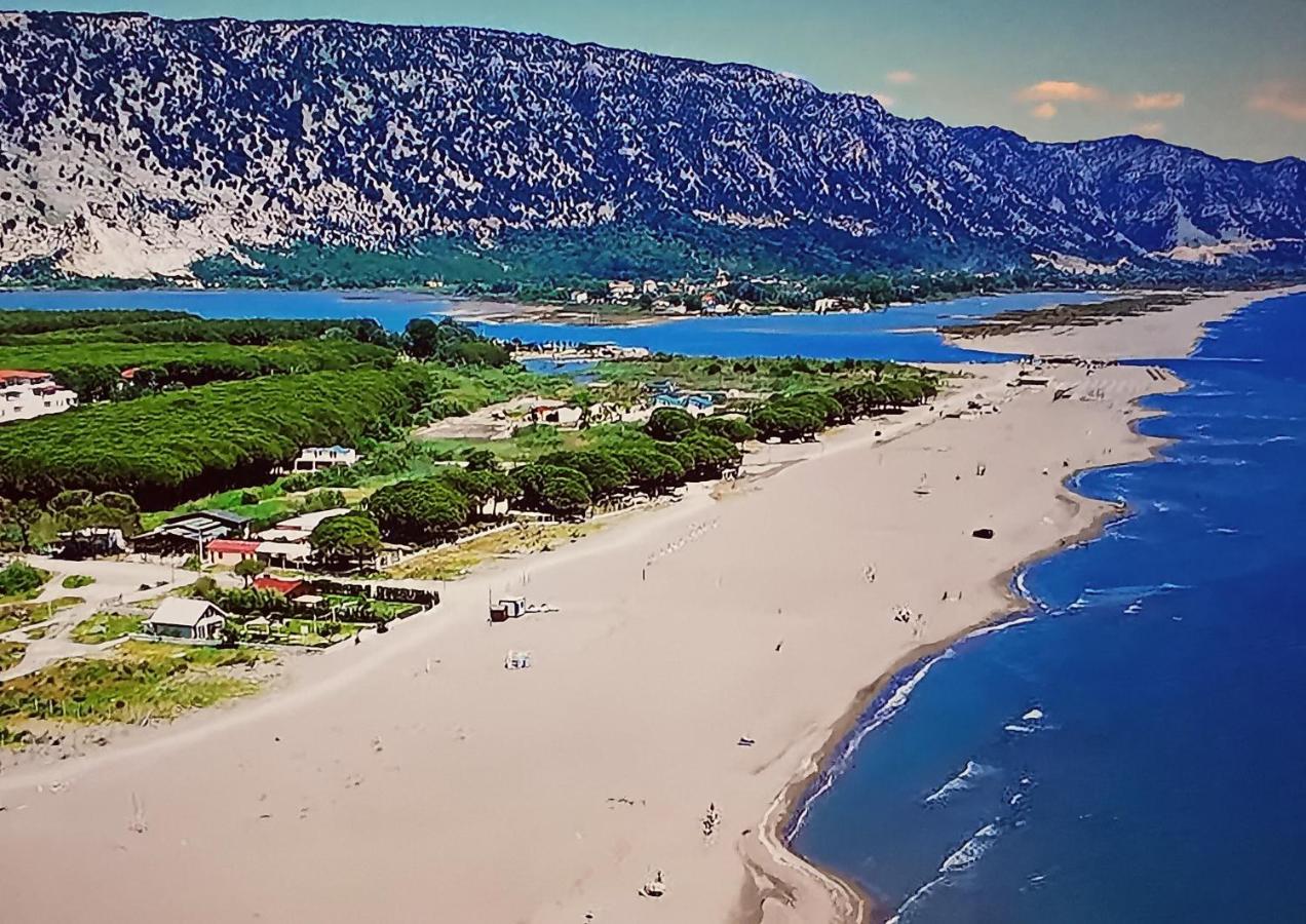 Beachfront, Tirana Guest House Velipojë Esterno foto