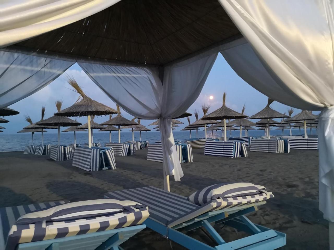 Beachfront, Tirana Guest House Velipojë Esterno foto